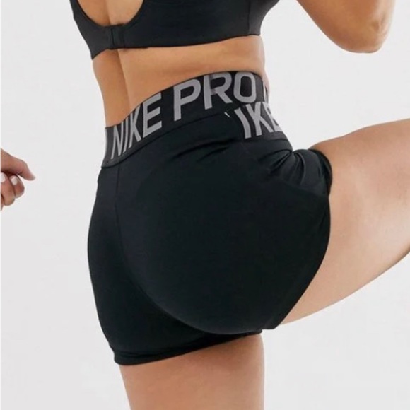 Nike pro short - Picture 2 of 6